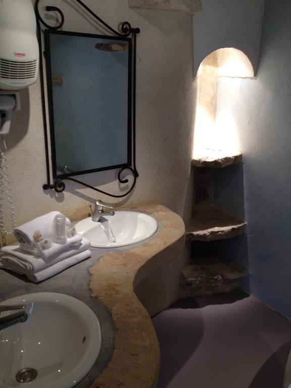 Hotel Lou Caleu Restaurant Le Rocher Des Abeilles Saint-Martin-de-Castillon Δωμάτιο φωτογραφία