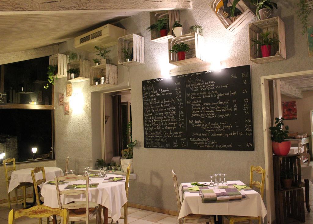 Hotel Lou Caleu Restaurant Le Rocher Des Abeilles Saint-Martin-de-Castillon Εξωτερικό φωτογραφία
